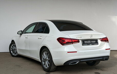 Mercedes-Benz A-Класс, 2020 год, 2 850 000 рублей, 16 фотография
