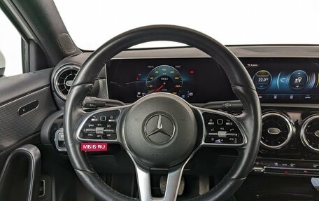 Mercedes-Benz A-Класс, 2020 год, 2 850 000 рублей, 9 фотография