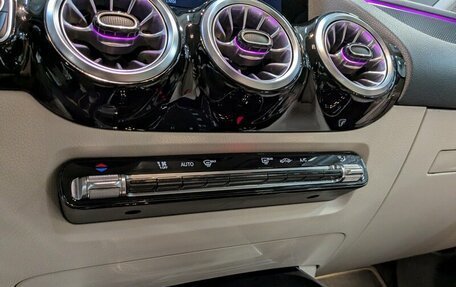 Mercedes-Benz GLA, 2021 год, 3 750 000 рублей, 18 фотография