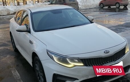 KIA Optima IV, 2019 год, 1 300 000 рублей, 4 фотография