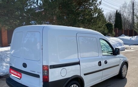Opel Combo C, 2009 год, 700 000 рублей, 2 фотография