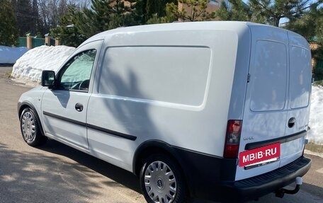 Opel Combo C, 2009 год, 700 000 рублей, 4 фотография