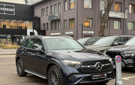 Mercedes-Benz GLC, 2024 год, 7 190 000 рублей, 3 фотография