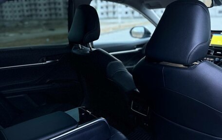 Toyota Camry, 2021 год, 3 100 000 рублей, 9 фотография