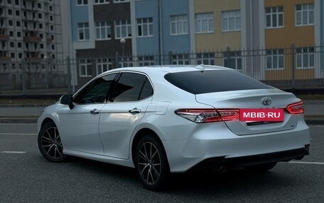 Toyota Camry, 2021 год, 3 100 000 рублей, 6 фотография