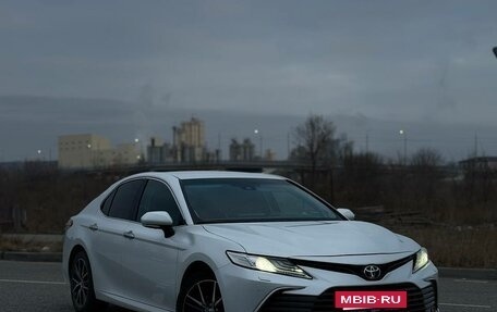 Toyota Camry, 2021 год, 3 100 000 рублей, 2 фотография