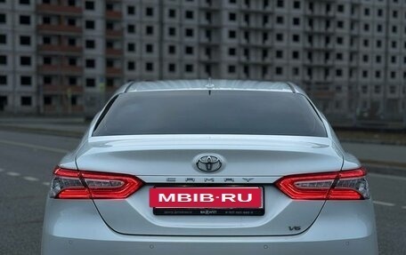 Toyota Camry, 2021 год, 3 100 000 рублей, 4 фотография