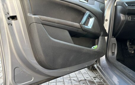 Peugeot 308 II, 2018 год, 900 000 рублей, 2 фотография