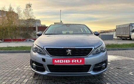 Peugeot 308 II, 2018 год, 900 000 рублей, 6 фотография