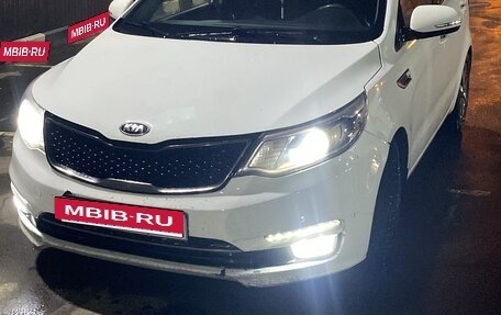 KIA Rio III рестайлинг, 2016 год, 820 000 рублей, 4 фотография