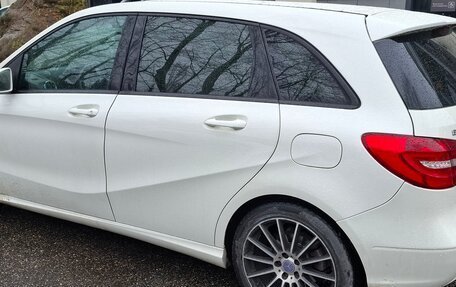 Mercedes-Benz B-Класс, 2014 год, 1 300 000 рублей, 5 фотография