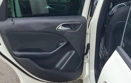 Mercedes-Benz B-Класс, 2014 год, 1 300 000 рублей, 10 фотография