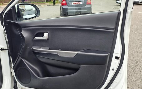 KIA Rio III рестайлинг, 2016 год, 700 000 рублей, 11 фотография