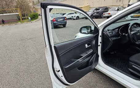 KIA Rio III рестайлинг, 2016 год, 700 000 рублей, 14 фотография