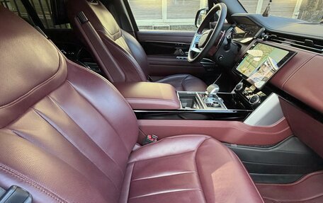 Land Rover Range Rover IV рестайлинг, 2023 год, 19 000 000 рублей, 18 фотография