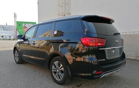 KIA Carnival, 2020 год, 3 000 000 рублей, 3 фотография