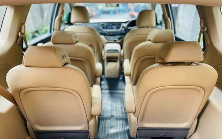 KIA Carnival, 2020 год, 3 000 000 рублей, 4 фотография