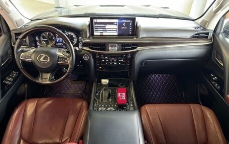 Lexus LX III, 2017 год, 5 998 000 рублей, 13 фотография