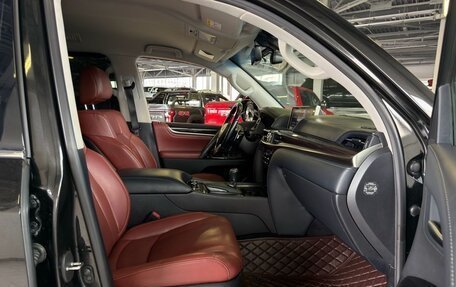 Lexus LX III, 2017 год, 5 998 000 рублей, 30 фотография