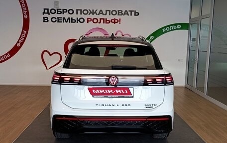 Volkswagen Tiguan, 2025 год, 5 346 000 рублей, 5 фотография