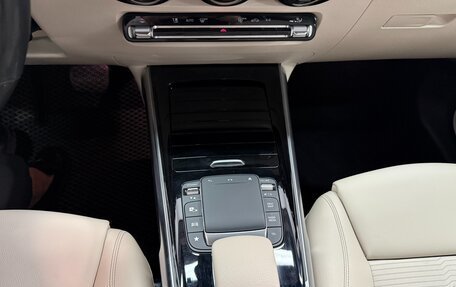 Mercedes-Benz GLB, 2020 год, 3 375 000 рублей, 11 фотография