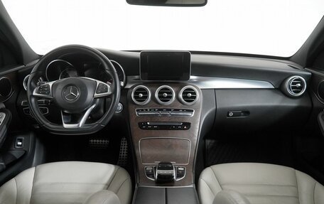 Mercedes-Benz C-Класс, 2017 год, 2 250 000 рублей, 12 фотография