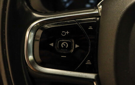 Volvo XC60 II, 2019 год, 3 250 000 рублей, 10 фотография