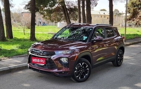 Chevrolet TrailBlazer, 2022 год, 1 800 000 рублей, 3 фотография