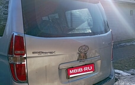 Hyundai Grand Starex Grand Starex I рестайлинг 2, 2009 год, 800 000 рублей, 2 фотография