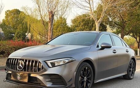 Mercedes-Benz A-Класс, 2022 год, 2 350 000 рублей, 3 фотография