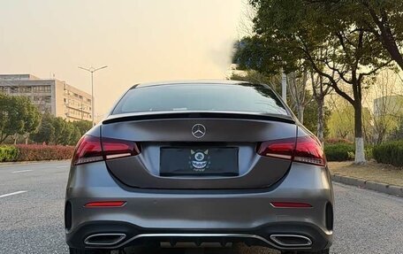 Mercedes-Benz A-Класс, 2022 год, 2 350 000 рублей, 5 фотография