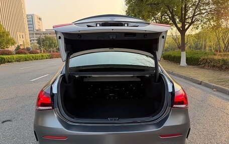 Mercedes-Benz A-Класс, 2022 год, 2 350 000 рублей, 8 фотография