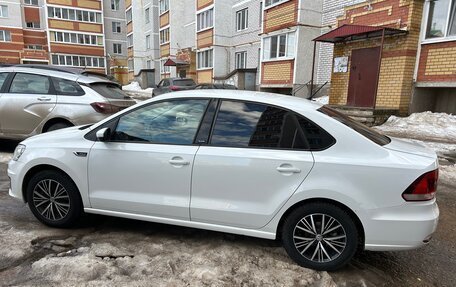 Volkswagen Polo VI (EU Market), 2016 год, 1 000 000 рублей, 5 фотография