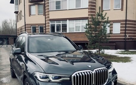 BMW X7, 2022 год, 9 800 000 рублей, 2 фотография