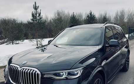 BMW X7, 2022 год, 9 800 000 рублей, 3 фотография