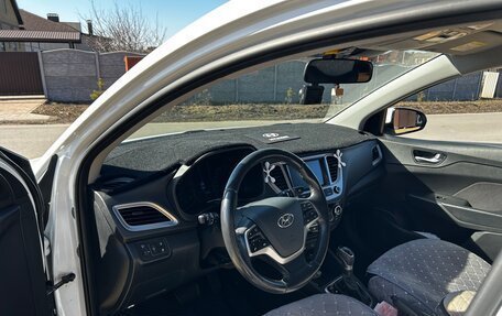 Hyundai Solaris II рестайлинг, 2019 год, 1 570 000 рублей, 10 фотография