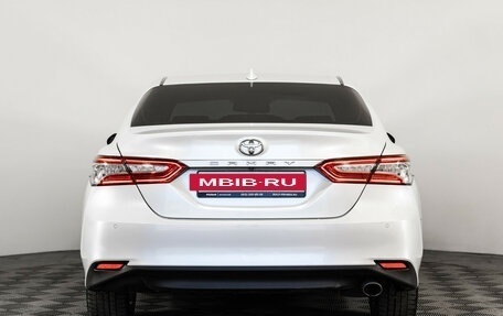 Toyota Camry, 2019 год, 2 749 000 рублей, 10 фотография