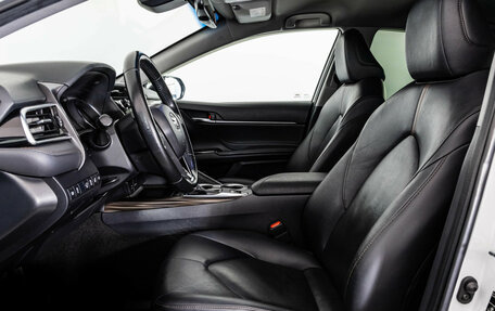 Toyota Camry, 2019 год, 2 749 000 рублей, 25 фотография