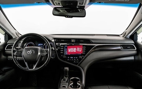 Toyota Camry, 2019 год, 2 749 000 рублей, 16 фотография