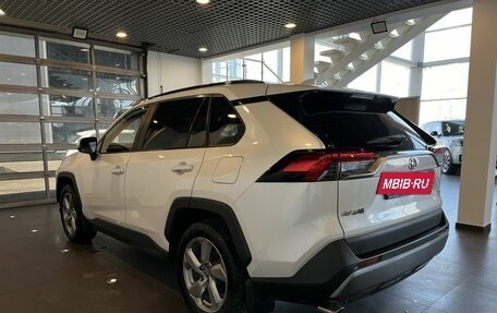 Toyota RAV4, 2021 год, 3 444 000 рублей, 5 фотография