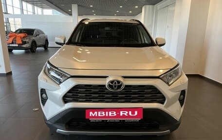 Toyota RAV4, 2021 год, 3 444 000 рублей, 8 фотография