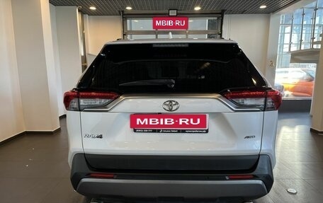 Toyota RAV4, 2021 год, 3 444 000 рублей, 4 фотография