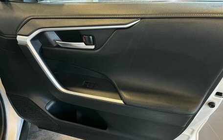 Toyota RAV4, 2021 год, 3 444 000 рублей, 25 фотография