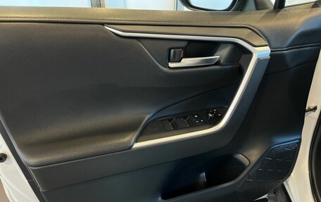 Toyota RAV4, 2021 год, 3 444 000 рублей, 19 фотография