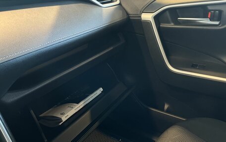 Toyota RAV4, 2021 год, 3 444 000 рублей, 27 фотография