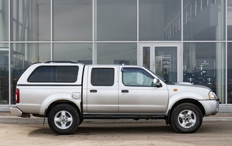 Nissan NP300, 2013 год, 1 600 000 рублей, 5 фотография