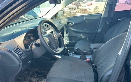 Toyota Corolla, 2011 год, 910 000 рублей, 6 фотография