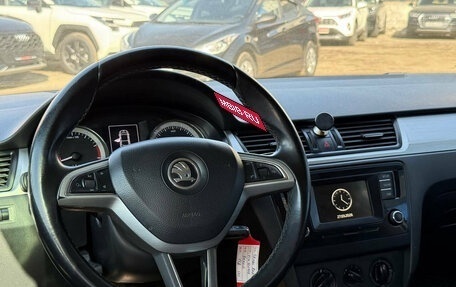 Skoda Rapid I, 2017 год, 1 100 000 рублей, 24 фотография