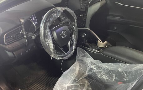 Toyota Camry, 2021 год, 2 500 000 рублей, 6 фотография