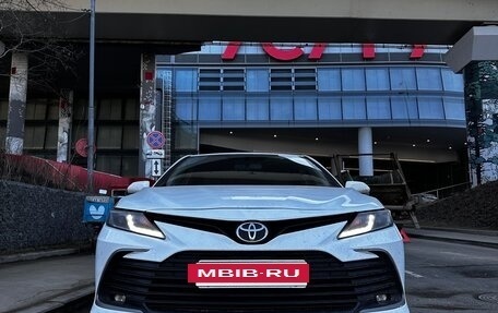 Toyota Camry, 2021 год, 2 500 000 рублей, 7 фотография